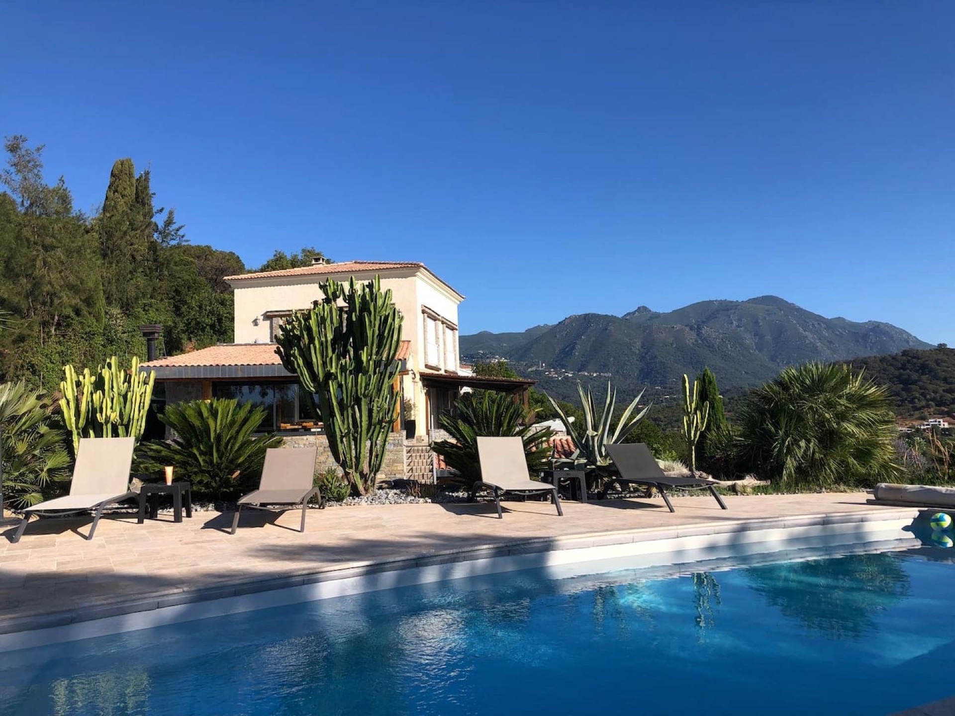 A Casa di i Picci — villa vue mer avec piscine à San-Giuliano, Corse